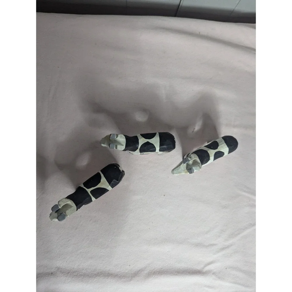 3 lot‎ wood painted cow black white napkin ring holders